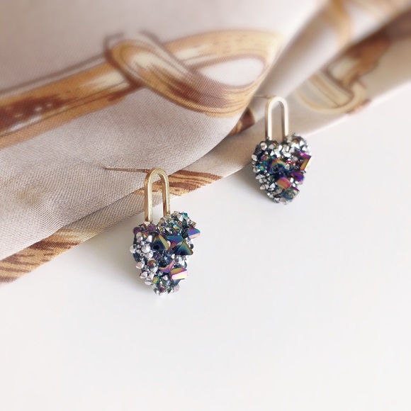 ✨NEW✨ Crystal Heart Stud Earrings for Women, Girls , Students, Party. - Picture 10 of 10